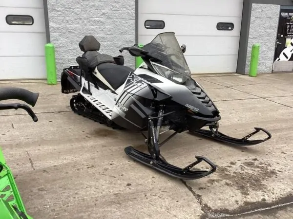 2014-Arctic-Cat®-ZR-7000-Limited-6-600x450