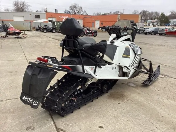 2014-Arctic-Cat®-ZR-7000-Limited-7-600x450