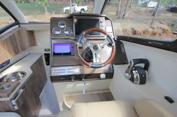 2022 Flex 1100 Cabin with Outboard Engines